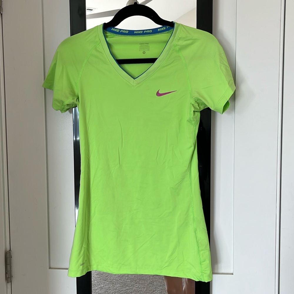 Nike Pro V-Neck